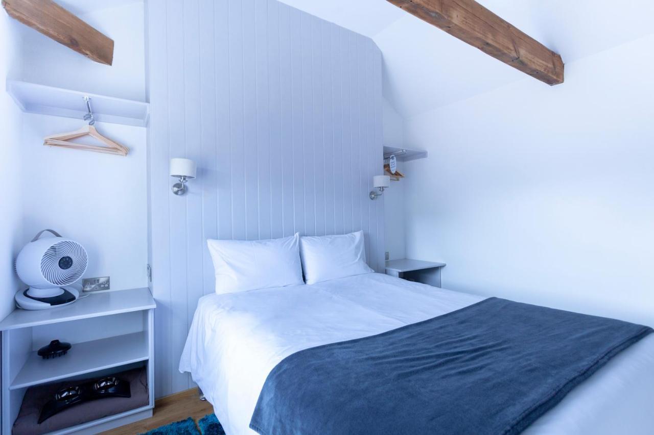 Hotel Number 8 Canterbury Esterno foto